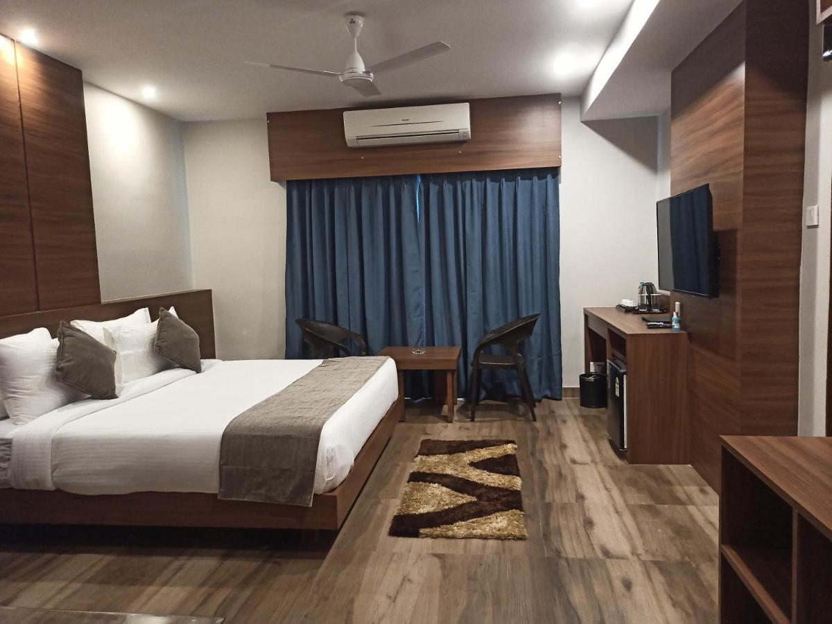 Hotel Tree Fern Dibrugarh Exterior photo